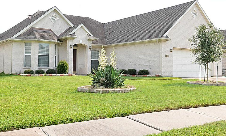 1st image of 13715 Eldridge Valley Dr