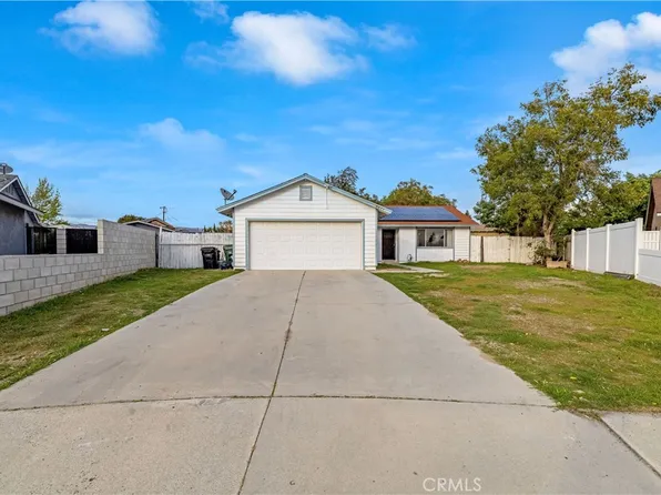 9517 Magnolia St, Bloomington, CA 92316