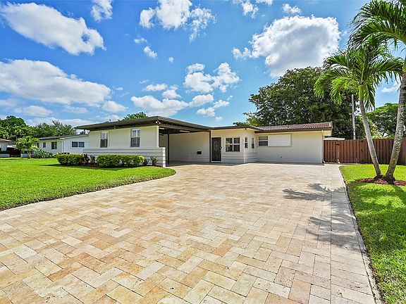 3rd image of 612 Orchid Drive