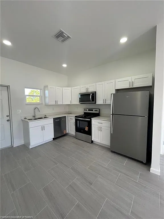 3102 Gavin Avenue - 1 — Photo 3