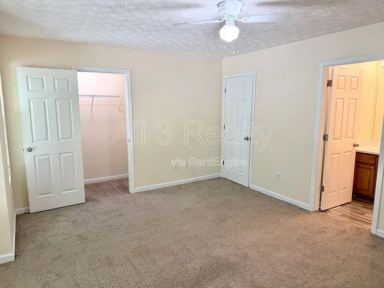 1863 Grove Way — Photo 19