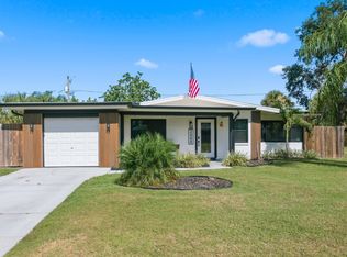 2488 Del Rio Way, Dunedin, FL 34698