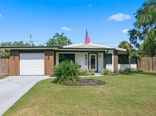 2488 Del Rio Way, Dunedin, FL 34698