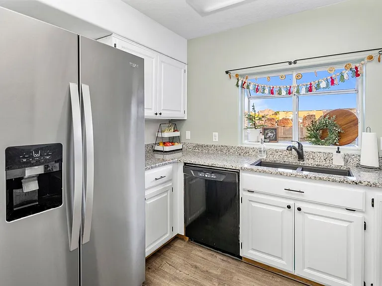 1040 N 1300 W #66 — Photo 15