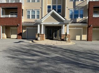1401 Coopershill Dr APT 300, Raleigh, NC 27604