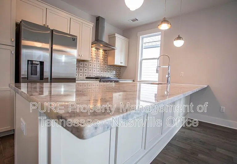 214 Lucile St — Photo 15