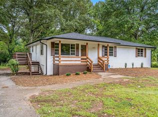 412 E McIntosh Rd, Griffin, GA 30223