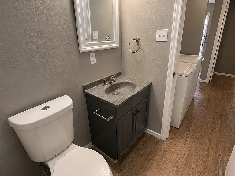 844 E Sunshine Dr #202 — Photo 9
