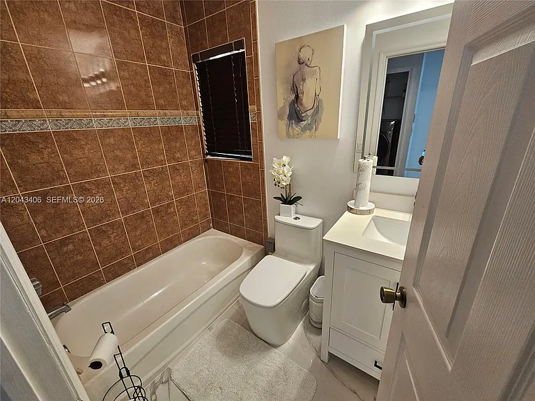 15561 SW 31st Ln — Photo 40