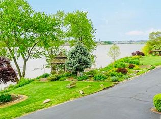 2207 Riverside Dr, Cincinnati, OH 45202