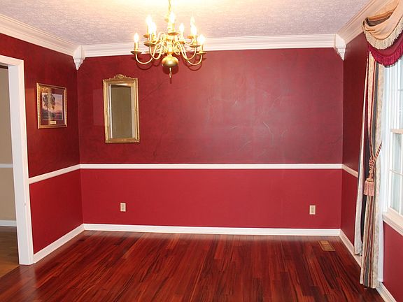 3rd image of 3575 Vista Dr