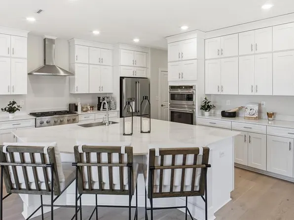 11 Pimlico Pl, Oakland, NJ 07436