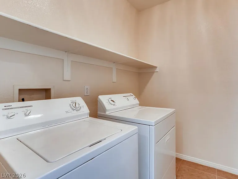 6178 Arbor Valley Ave — Photo 20