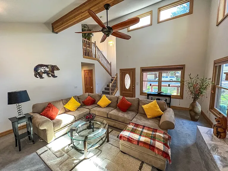 920 Tanglewood Dr — Photo 6