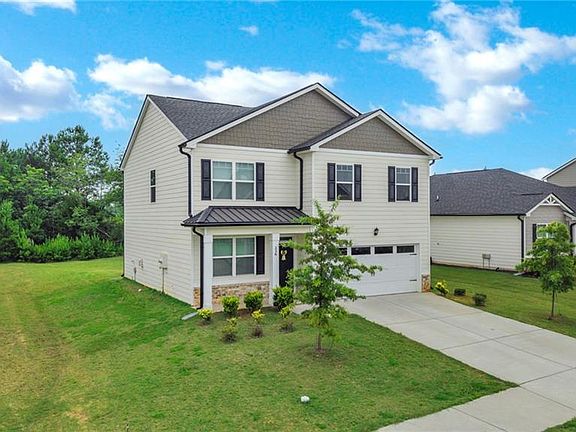 3rd image of 206 Graham Campbell Ln