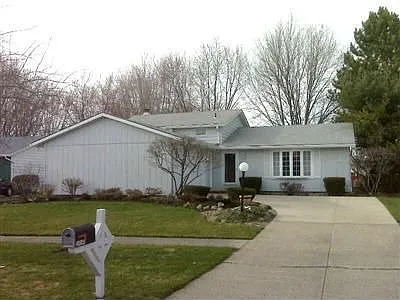 20248 Birchwood Ln photo 1