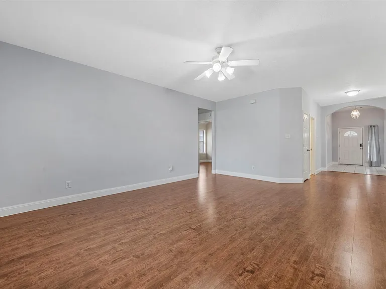 18235 Silver Timber Ct — Photo 17