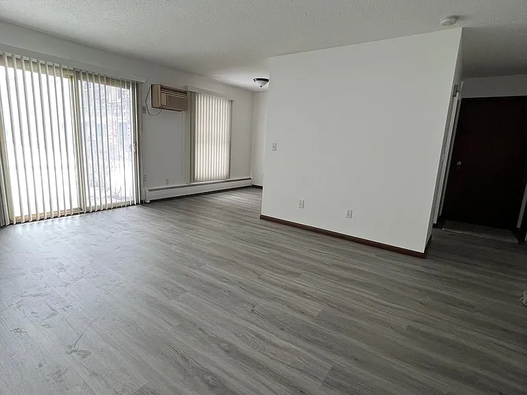 903 11th Ave S #1 — Photo 2