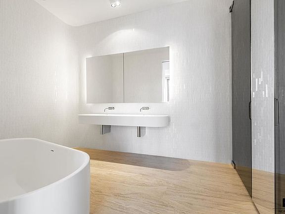 4th image of 56 Leonard St #39B