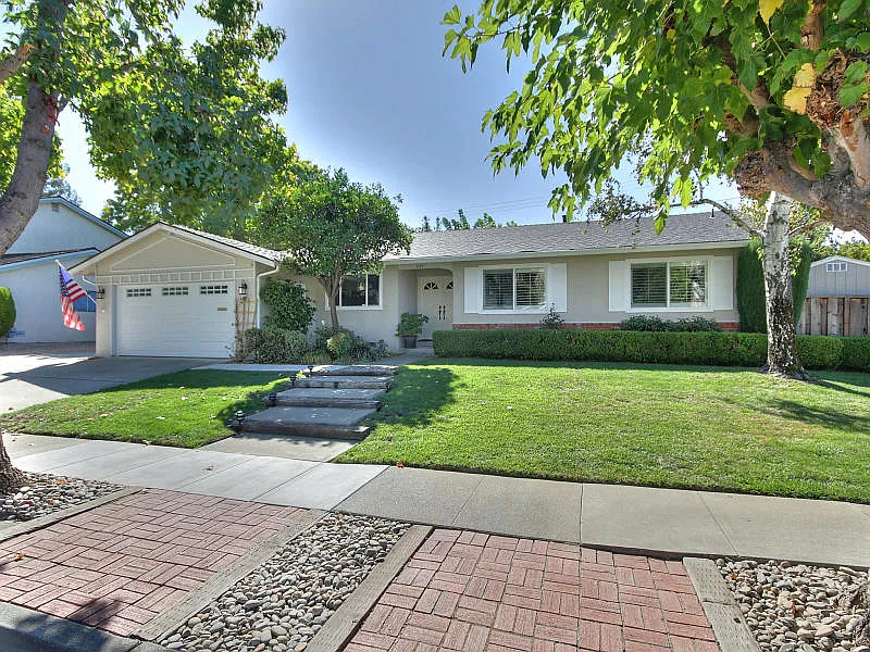 707 Citrus Ave photo 1