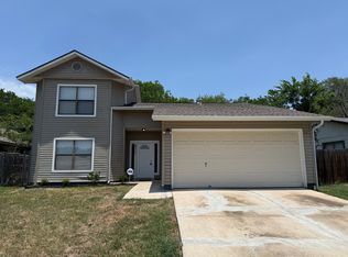 5711 Sun Canyon Dr, San Antonio, TX 78244