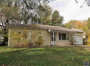3363 SW Kirklawn Ave, Topeka, KS 66611