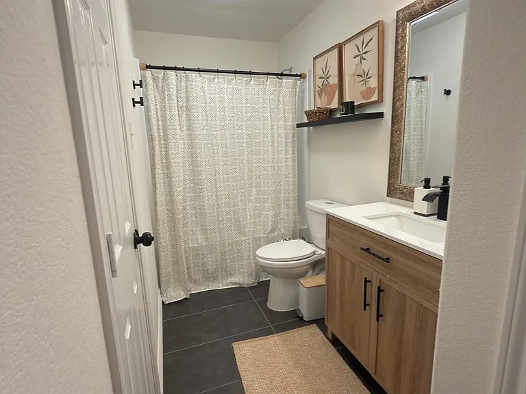 16927 Locust Springs Dr — Photo 22