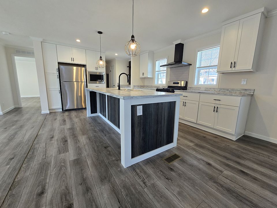 1st image of 5 B St #5B