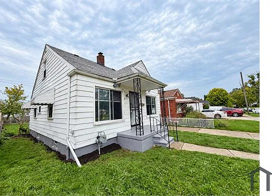 3 bed, 1000 sqft, $1,300 — Photo 3