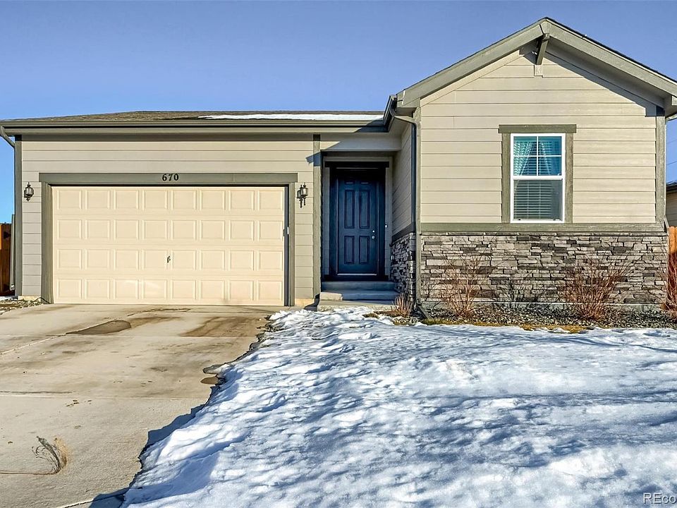 1st image of 670 Pine Warbler Ct