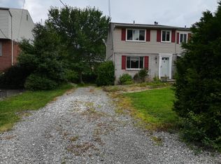 9027 Harmony Dr, Pittsburgh, PA 15237