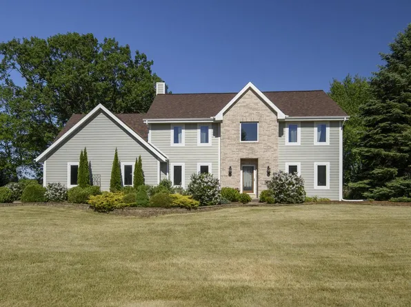 1333 N Riverline DRIVE, Oconomowoc, WI 53066