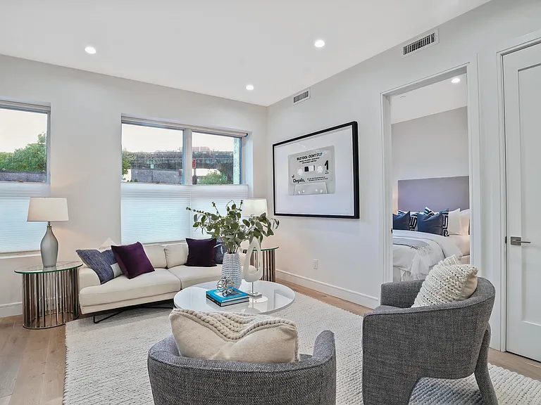 45 Garnet St #1B — Photo 8