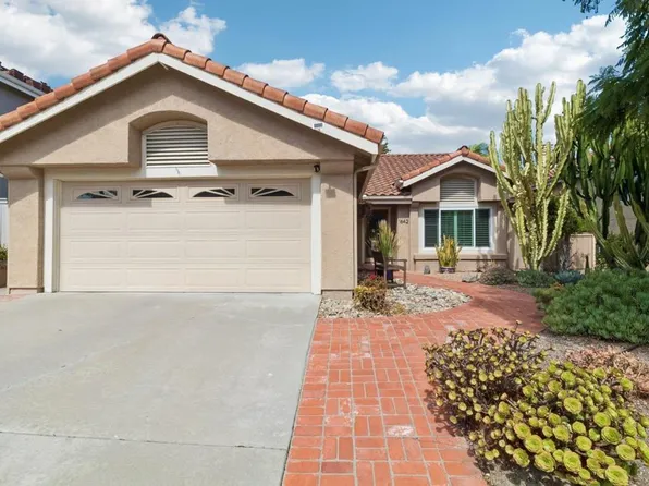 1642 Marbella Dr, Vista, CA 92081