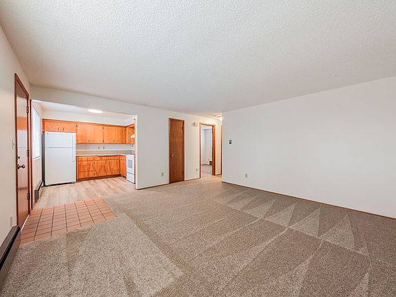 5th image of 2324 Wetmore Ave APT 4