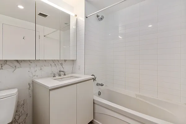 Rented by MNS | media 3