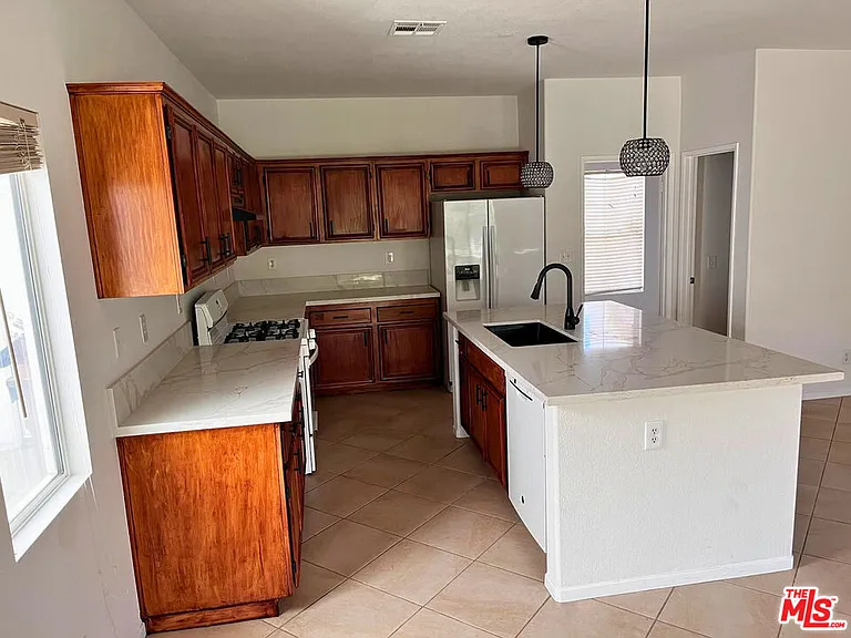 3811 Eastgate Rd — Photo 9