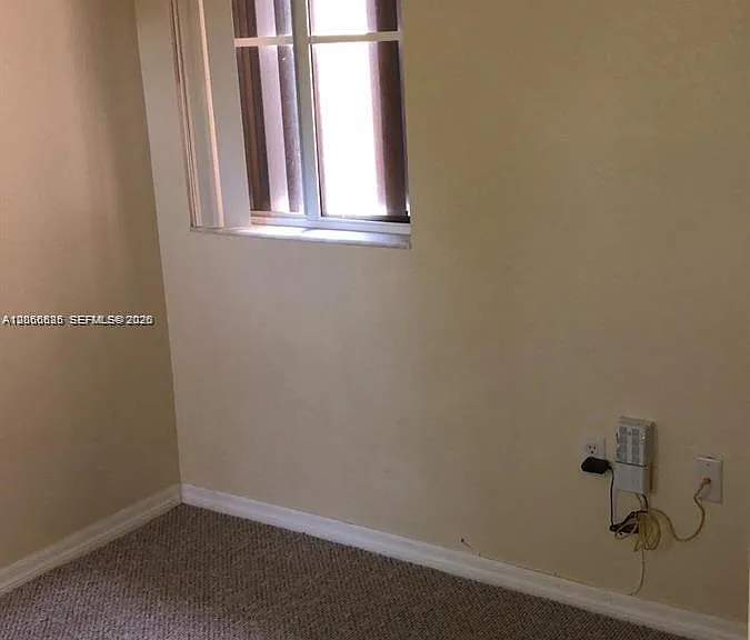 661 SW 10th St #661 — Photo 5