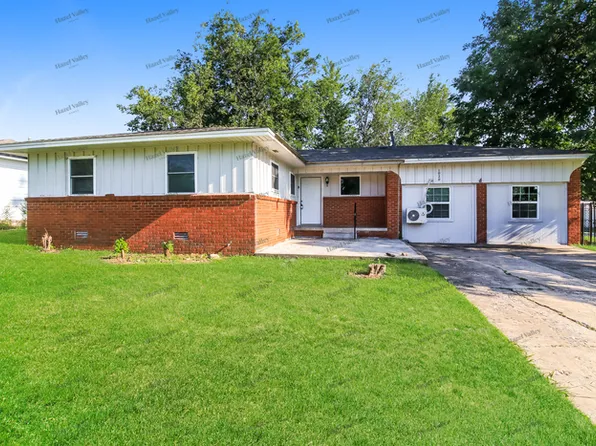 1020 Harold Dr, Midwest City, OK 73110