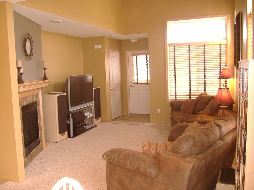 1st image of 4949 207th St N