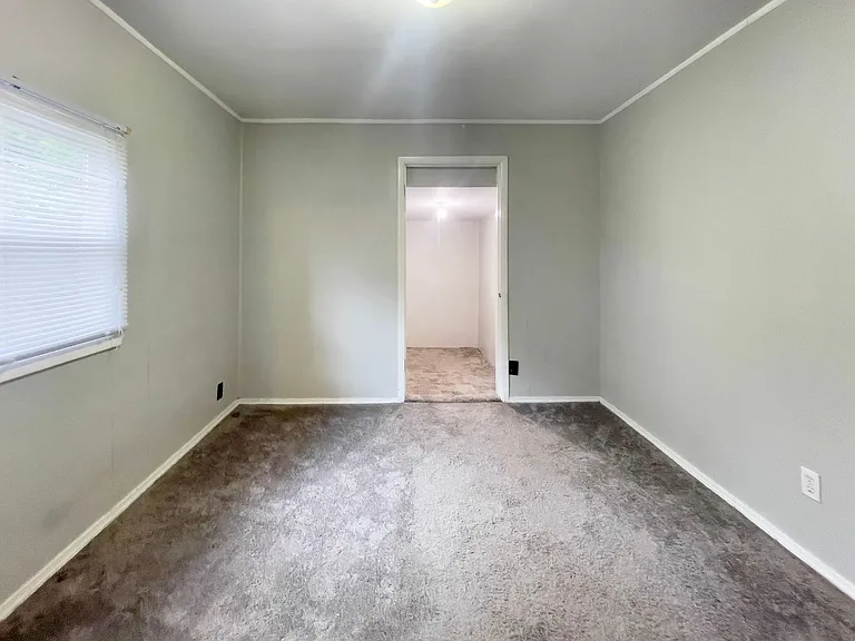 1405 W Jackson St — Photo 49