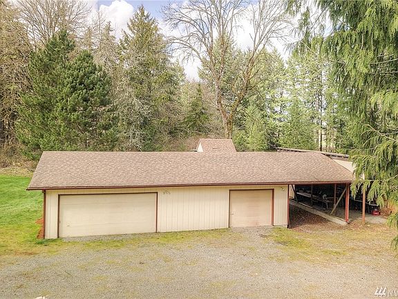 2nd image of 7435 Autumn Park Dr SE
