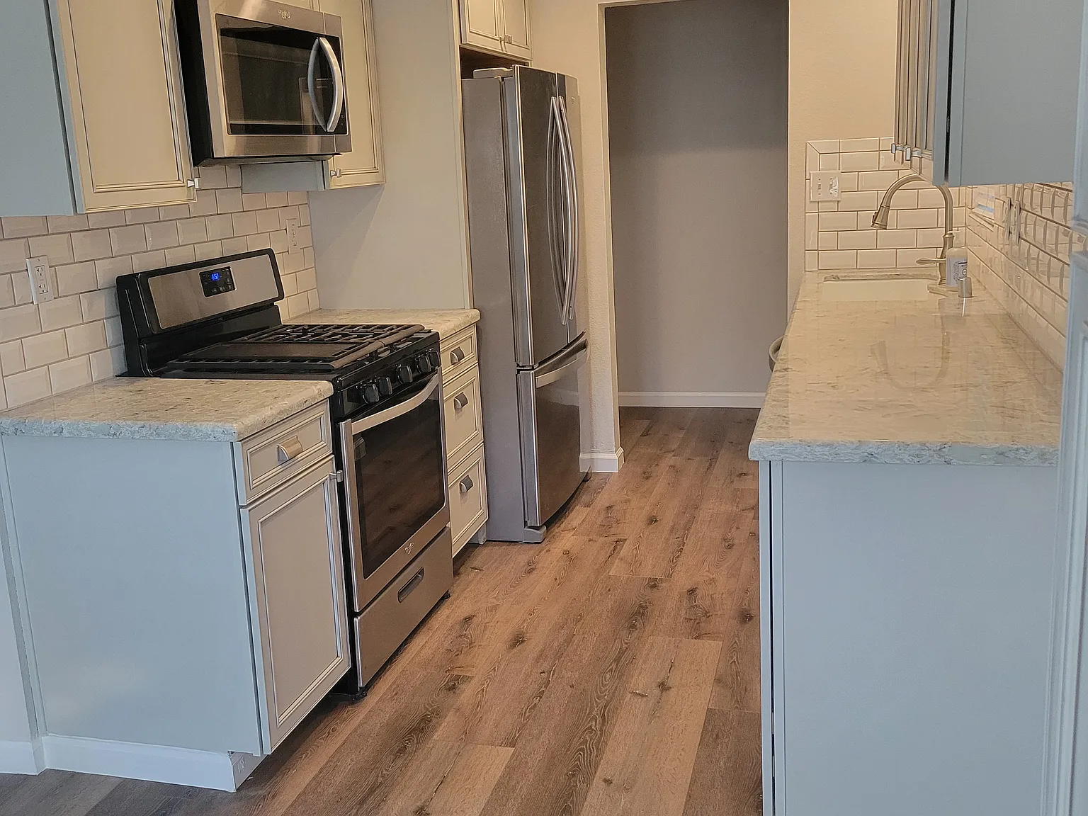 3 bed, 1104 sqft, $2,600 — Photo 4