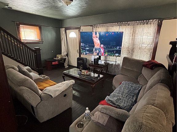 3rd image of 12409 Union Ave