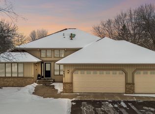 8875 Dallas Ln N, Maple Grove, MN 55369