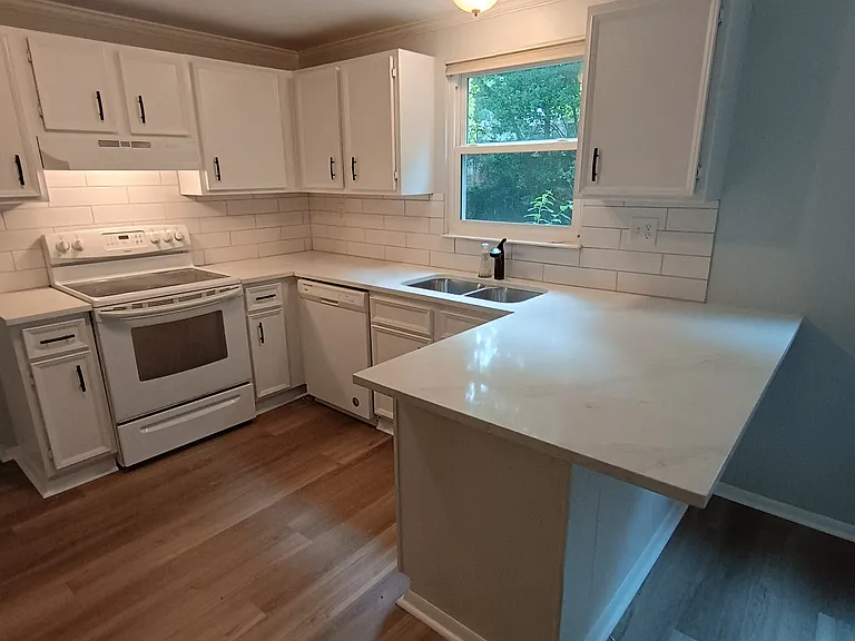Looking into the kitchen.