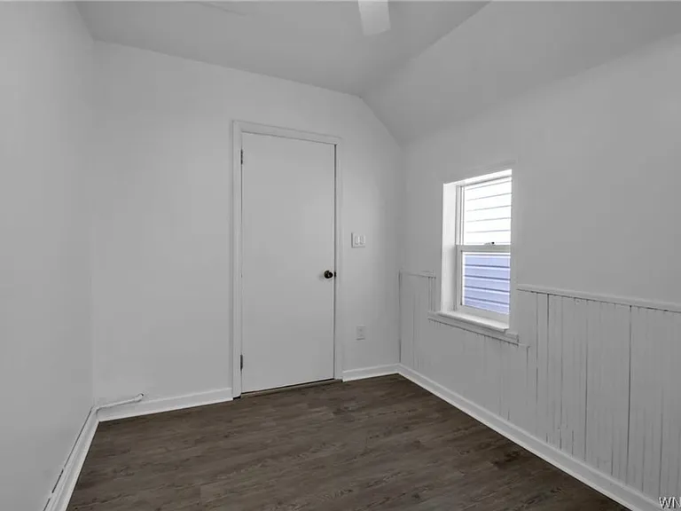 28 Burch Ave — Photo 14