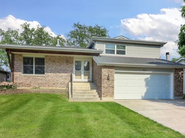 811 Niagara St, Carol Stream, IL 60188