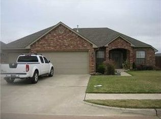 4009 Scissortail Dr, Yukon, OK 73099