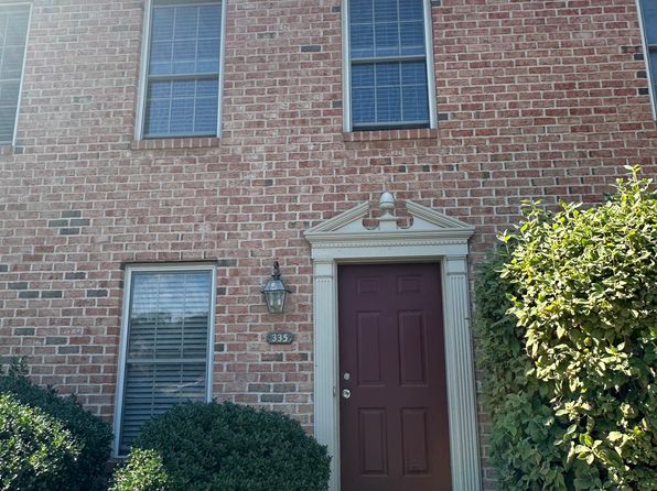 335 Stonehedge Ln